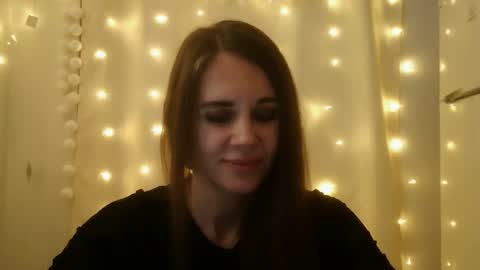 LucieMack online show from 02.10.26