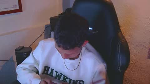 Snapshot of lucien_gray_ chatting on 09.30.25 Lucien Gray online show from 09.30.25