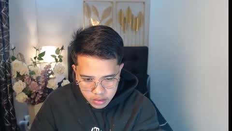 Luciferhotcum online show from 02.03.25