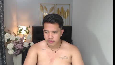 Luciferhotcum online show from 02.07.25