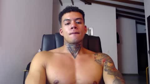 Snapshot of luciferstar01 chatting on 05.19.26 luciferstar01 online show from 05.19.26