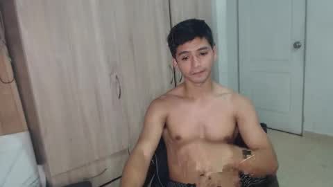 Snapshot of lucifferr_ chatting on 02.12.25 leonel online show from 02.12.25