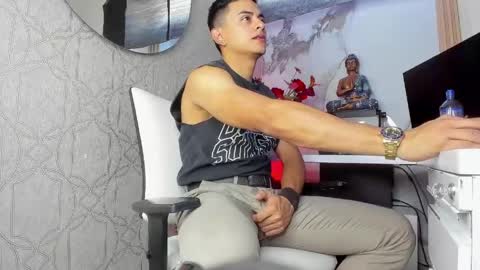 Snapshot of lucii_fer_ chatting on 05.09.26 Leo online show from 05.09.26