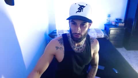 Snapshot of luciifer_hills chatting on 11.20.25 luciifer_hills online show from 11.20.25