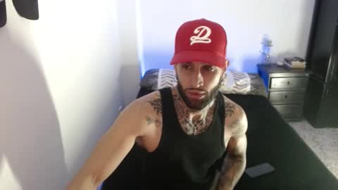 Snapshot of luciifer_hills chatting on 11.23.25 luciifer_hills online show from 11.23.25