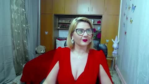 Lucille Fenly online show from 01.25.25