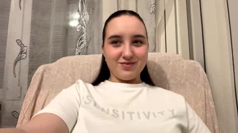 Snapshot of lucindapano chatting on 12.13.25 Sofia online show from 12.13.25