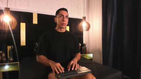 Snapshot of lucio__fox chatting on 02.22.26 Lucio online show from 02.22.26