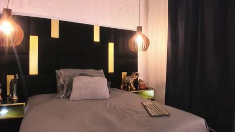 Snapshot of lucio__fox chatting on 02.25.26 Lucio online show from 02.25.26