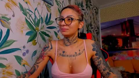 lucky_denizz online show from 12.15.25