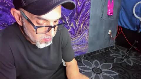 lucky_psychoguy69 online show from 11.10.25