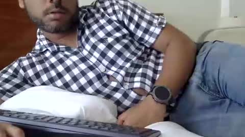 Snapshot of luckyfinalone chatting on 11.28.25 luckyfinalone online show from 11.28.25