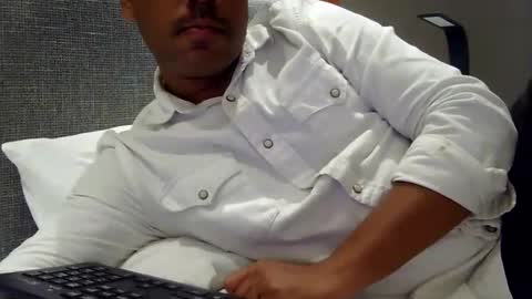 Snapshot of luckyfinalone chatting on 05.30.26 luckyfinalone online show from 05.30.26