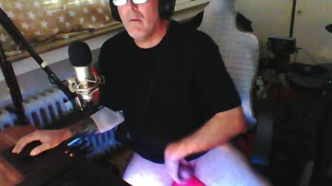 Snapshot of luckyfreak1 chatting on 07.13.26 call me Stefan online show from 07.13.26