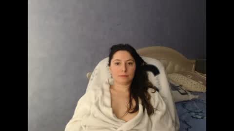 Snapshot of luckylinda23 chatting on 02.04.25 luckylinda23 online show from 02.04.25
