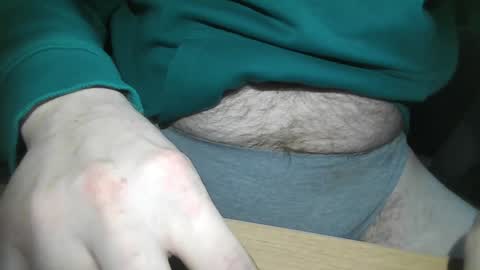 Snapshot of luckyluuk69 chatting on 12.04.24 Luuk online show from 12.04.24