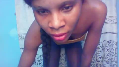 Snapshot of luckymadequeen chatting on 01.30.25 Gloria online show from 01.30.25