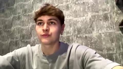 Snapshot of luckymenchik chatting on 10.25.25 Ricky online show from 10.25.25