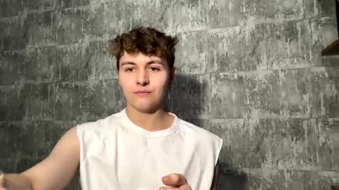 Snapshot of luckymenchik chatting on 10.27.25 Ricky online show from 10.27.25