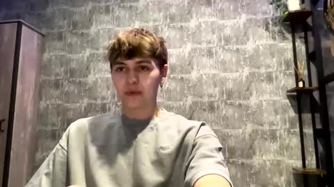 Snapshot of luckymenchik chatting on 11.20.25 Ricky online show from 11.20.25