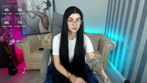 Monika online show from 12.16.24