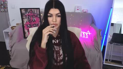 Monika online show from 10.08.25