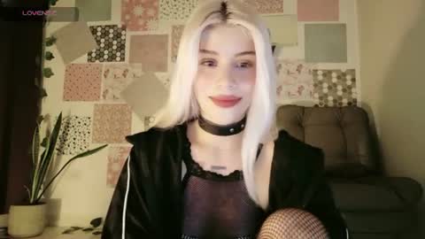 Snapshot of luckysapphire777 chatting on 07.27.26 luckysapphire777 online show from 07.27.26