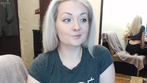 LuckyShot online show from 01.12.26