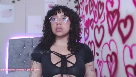 Luanis online show from 10.06.25