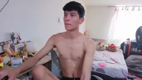 Lu Independent Model online show from 02.14.26