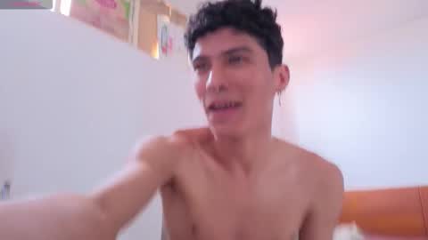 Lu Independent Model online show from 03.27.26