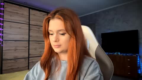 EmmaEmbers online show from 04.01.26