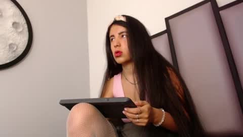 Snapshot of lucy__23 chatting on 11.12.25 online show from 11.12.25