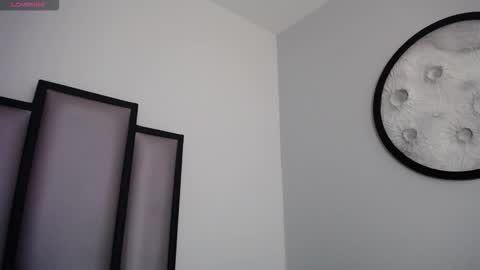 Snapshot of lucy__23 chatting on 11.22.25 online show from 11.22.25