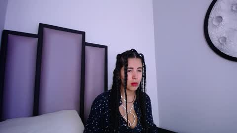 Snapshot of lucy__23 chatting on 11.23.25 online show from 11.23.25