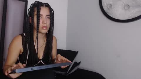 Snapshot of lucy__23 chatting on 12.02.25 online show from 12.02.25