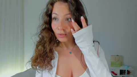 Snapshot of lucy__ray chatting on 06.06.26 lucy__ray online show from 06.06.26