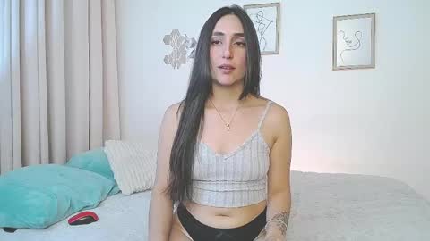 Lucia online show from 04.21.26