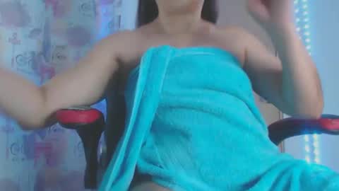 Snapshot of lucy_chanell chatting on 02.05.25 lucy online show from 02.05.25