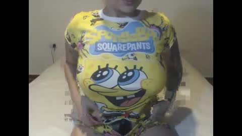 Snapshot of lucy_dreams69 chatting on 01.10.25 Lucia online show from 01.10.25