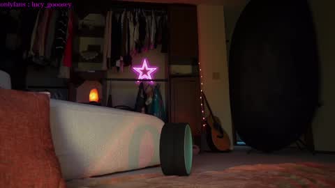 Snapshot of lucy_gooosey chatting on 01.15.25 Lucy. online show from 01.15.25