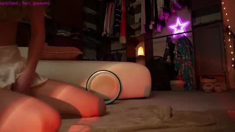 Snapshot of lucy_gooosey chatting on 01.15.25 Lucy. online show from 01.15.25