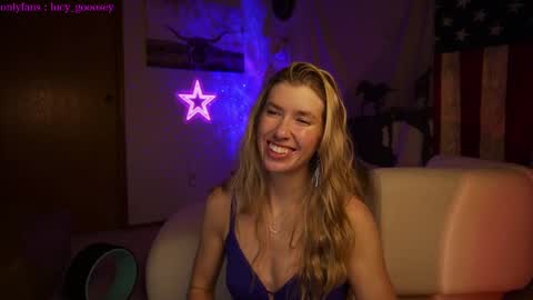 Snapshot of lucy_gooosey chatting on 02.07.25 Lucy. online show from 02.07.25