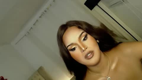 Snapshot of lucy_heartfiliaxxx chatting on 03.07.25 MONA online show from 03.07.25