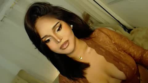 Snapshot of lucy_heartfiliaxxx chatting on 10.14.25 MONA online show from 10.14.25