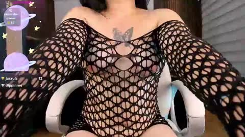 Snapshot of lucy_smith7 chatting on 12.14.24 Sofia  online show from 12.14.24