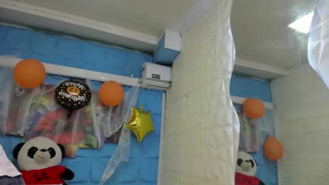 Snapshot of lucy_unlimited chatting on 11.01.25 Lucy unlimit come back here online show from 11.01.25