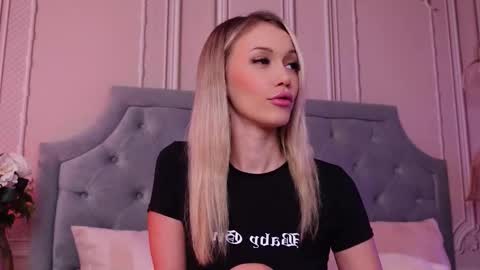 LucyAddison online show from 10.14.25