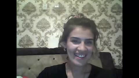 Snapshot of lucydoorbell chatting on 09.09.25 lucydoorbell online show from 09.09.25