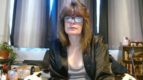 Snapshot of lucylling chatting on 02.24.25 lucylling online show from 02.24.25